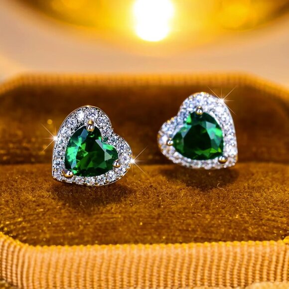 NEW 14k White Gold Emerald Diamond Earrings Heart Stud Earrings - Picture 4 of 6